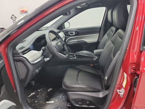 New 2026 Jeep Compass Limited image 9