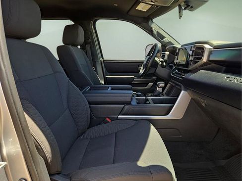 Used 2025 Toyota Tundra SR5 AWD/4WD image 13