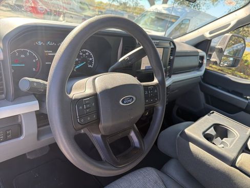 Used 2025 Ford F350 XLT image 9