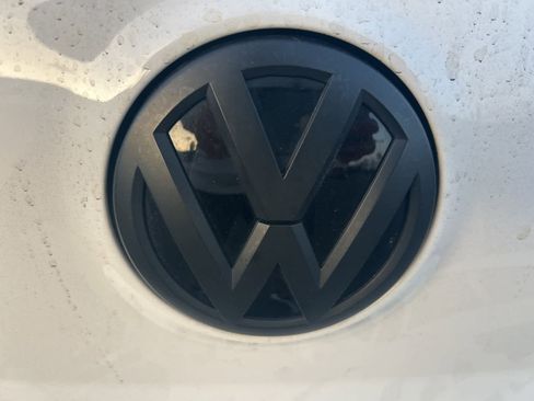 Used 2014 Volkswagen Golf TDI image 19