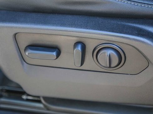 Used 2023 Chevrolet Silverado 2500 LTZ AWD/4WD image 19