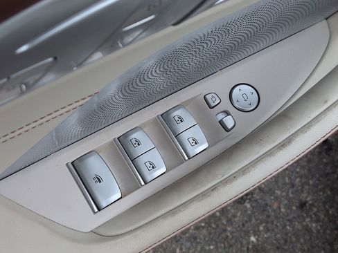 Used 2025 BMW 840i Convertible image 15