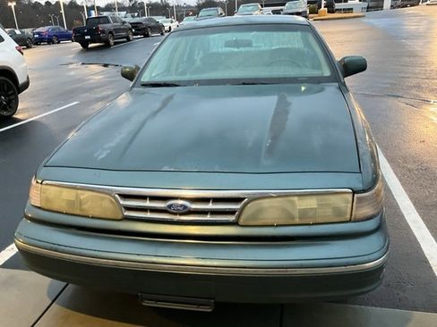 Used 1995 Ford Crown Victoria LX image 12