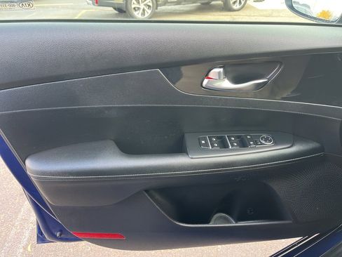 Used 2021 Kia Forte GT-Line image 21