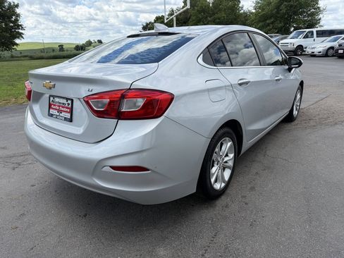 Used 2019 Chevrolet Cruze LT FWD image 5