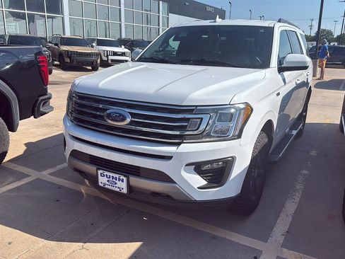 Used 2021 Ford Expedition XLT w/ FX4 Off-Road Package AWD/4WD image 2