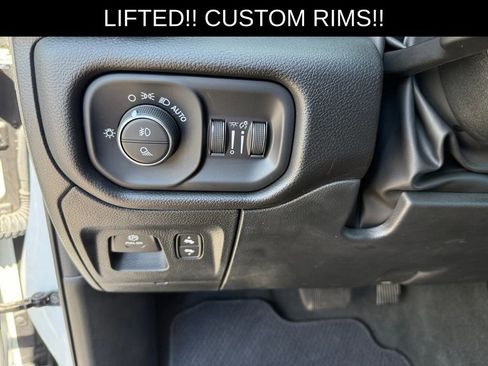Used 2023 RAM 1500 Laramie AWD/4WD image 24