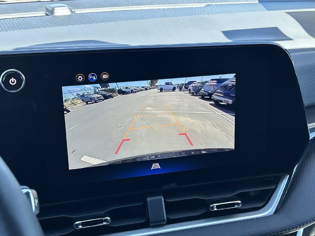 Certified 2026 Chevrolet Equinox LT AWD/4WD image 12