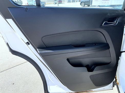 Used 2014 Chevrolet Equinox LS image 21