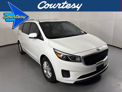 Used 2016 Kia Sedona LX w/ LX Essentials Premium Package