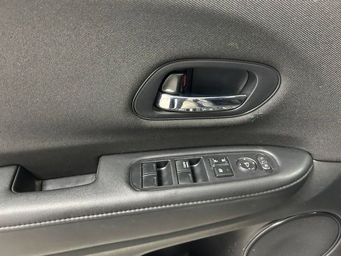 Used 2021 Honda HR-V Sport image 17