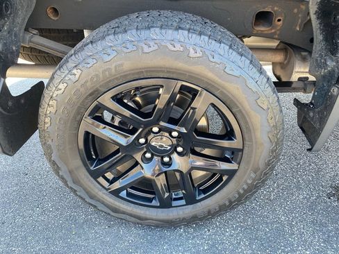 Certified 2023 Chevrolet Silverado 1500 Custom Trail Boss AWD/4WD image 27