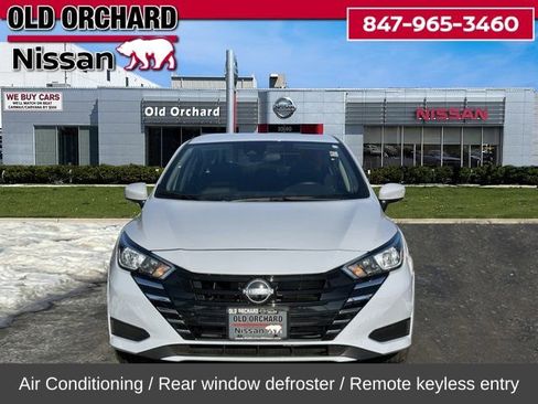 Used 2024 Nissan Versa SV w/ Trunk Package image 4