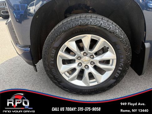Used 2020 Chevrolet Silverado 1500 Custom w/ Custom Value Package AWD/4WD image 10