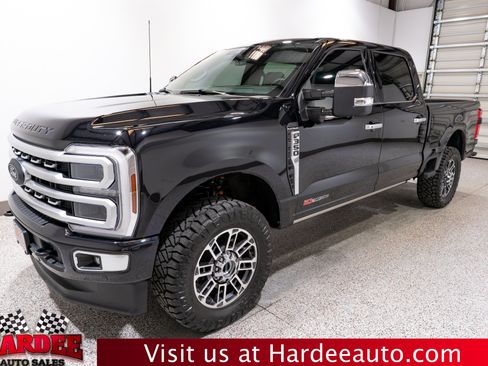Used 2026 Ford F350 Platinum w/ Platinum Plus Package AWD/4WD image 2