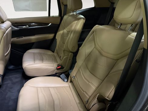 Used 2020 Cadillac XT6 Premium Luxury w/ Platinum Package FWD image 20