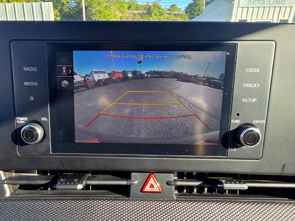 Used 2025 Kia Sportage LX FWD image 20