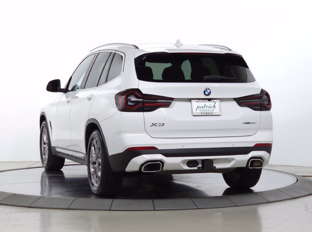 Used 2023 BMW X3 xDrive30i w/ Premium Package w/ZPA AWD/4WD image 3