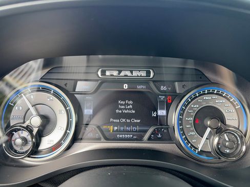 Used 2020 RAM 1500 Limited image 13