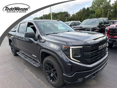 Used 2022 GMC Sierra 1500 Elevation w/ LPO, Elevation Black Package