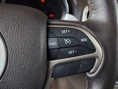 Used 2015 Jeep Grand Cherokee Overland w/ Trailer Tow Group IV image 24