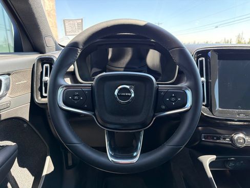 Used 2023 Volvo C40 P8 Recharge Ultimate w/ Protection Package Premier AWD/4WD image 11