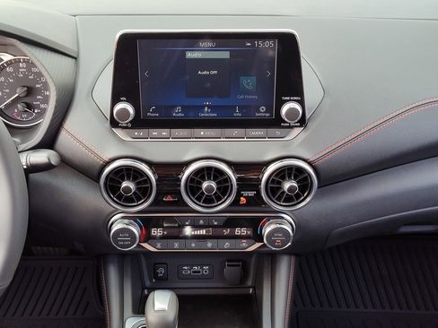 New 2025 Nissan Sentra SR image 9