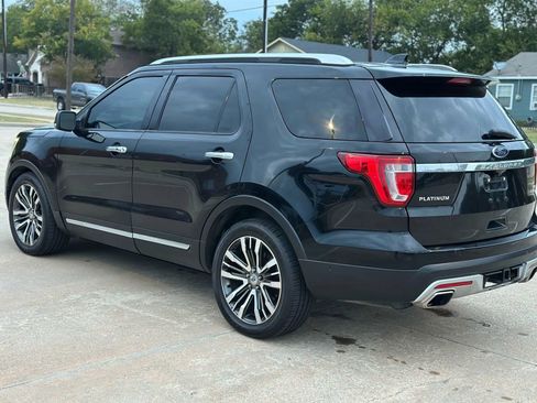 Used 2016 Ford Explorer Platinum image 7