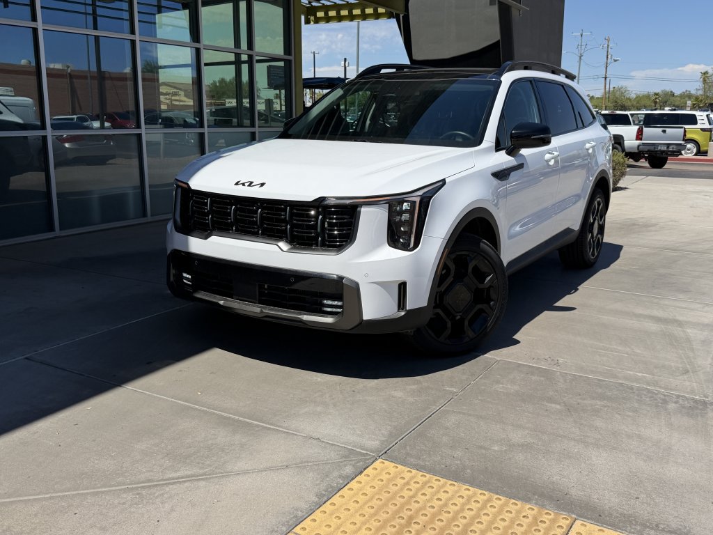 Used 2025 Kia Sorento X-Line EX AWD/4WD image 2