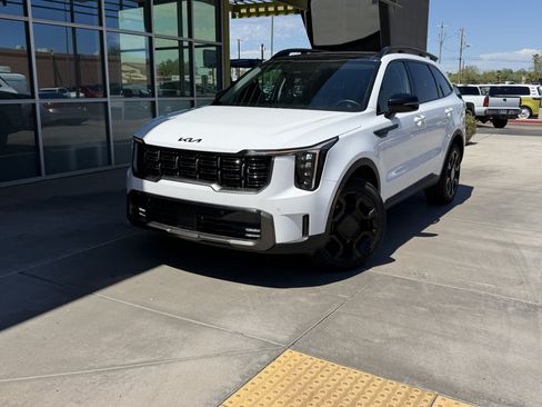 Used 2025 Kia Sorento X-Line EX AWD/4WD image 2
