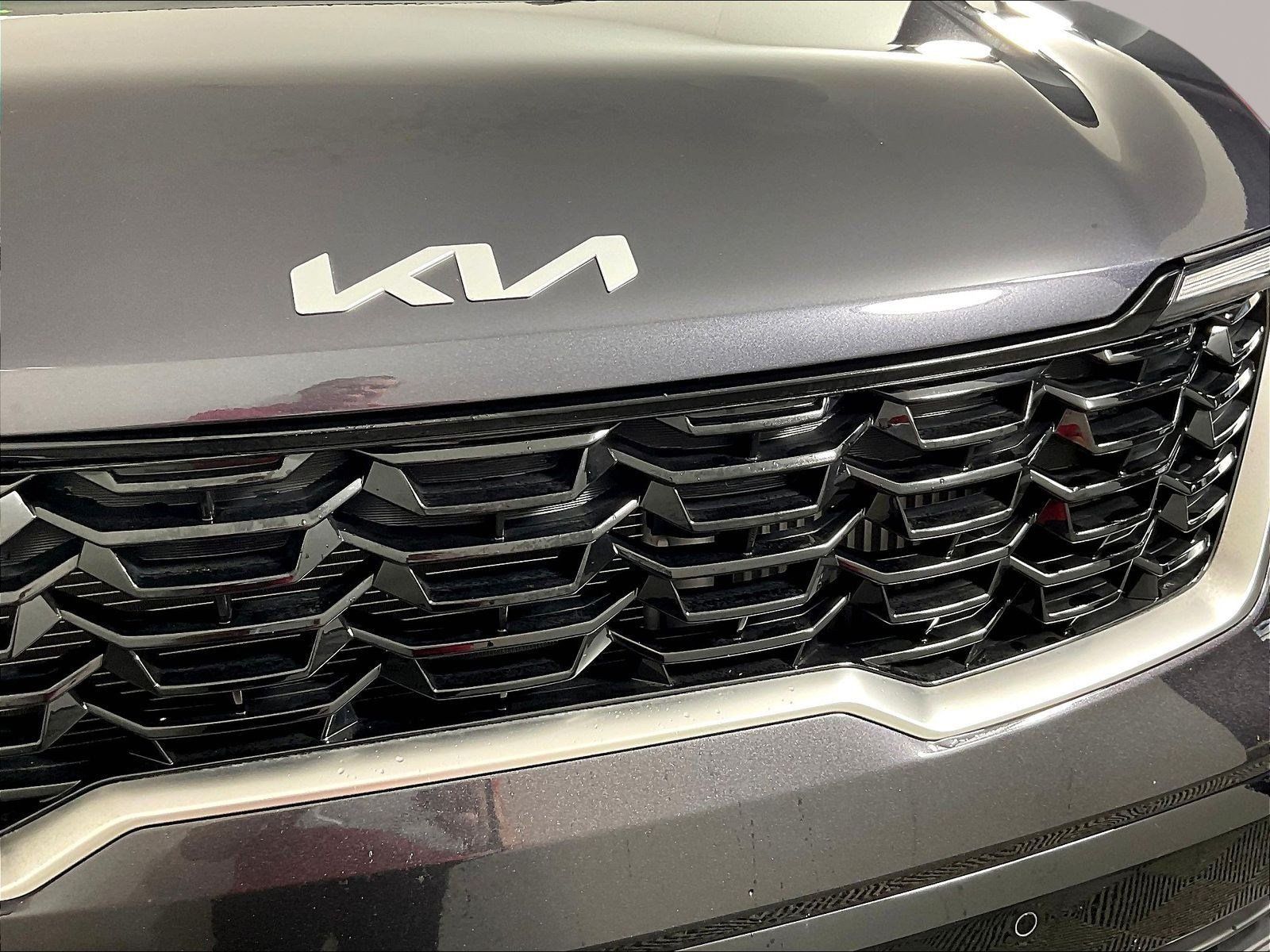 Certified 2025 Kia Sorento EX w/ Panoramic Sunroof Package FWD image 34