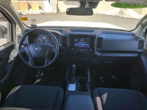 Used 2024 Nissan Frontier S image 9
