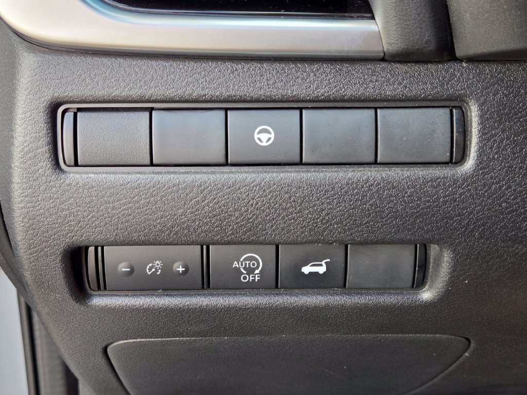 Certified 2024 Nissan Rogue SL w/ SL Premium Package FWD image 33