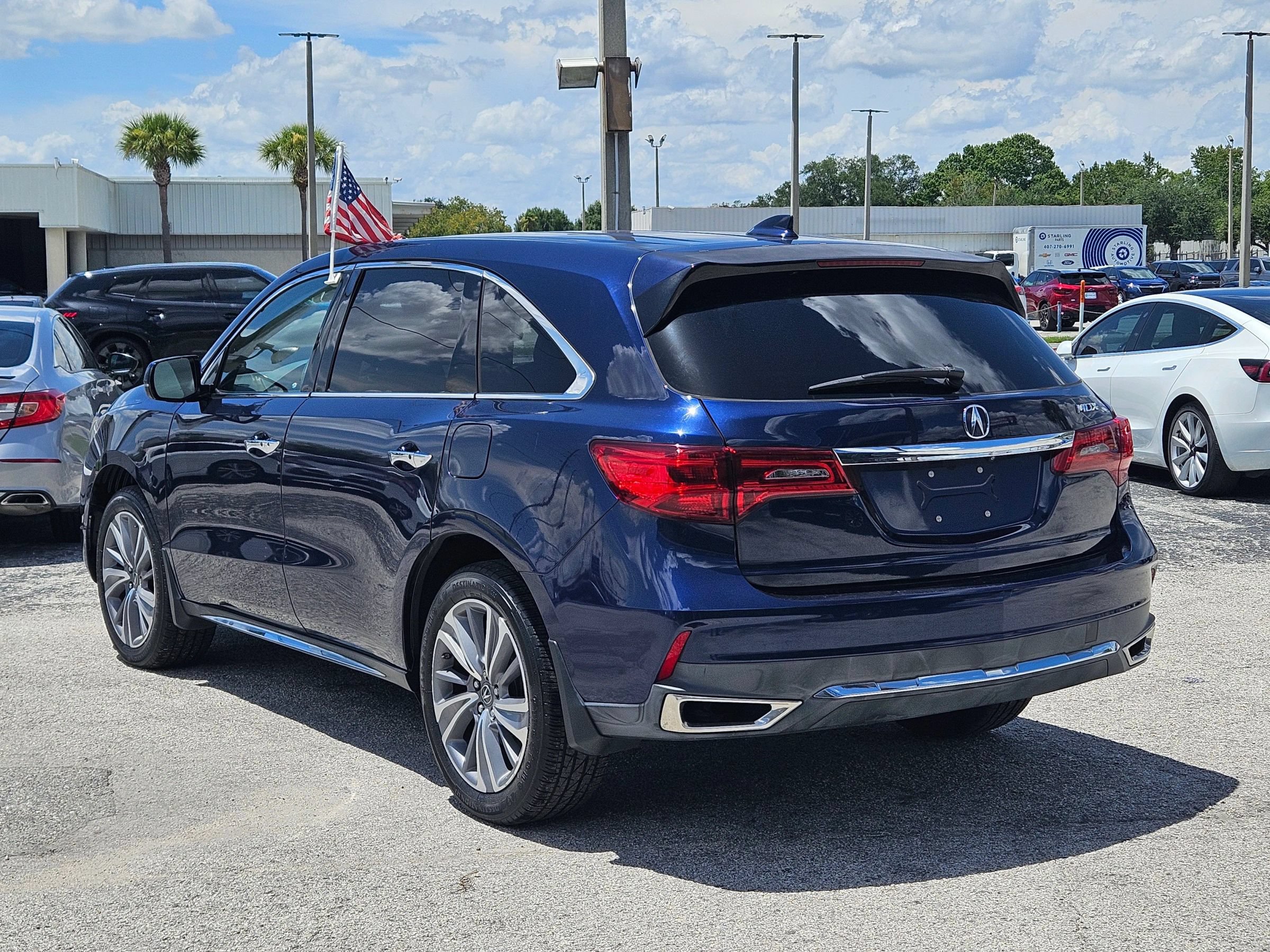 Used 2017 Acura MDX w/ Technology Package FWD image 6