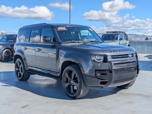 Used 2023 Land Rover Defender 110 X-Dynamic SE AWD/4WD image 3