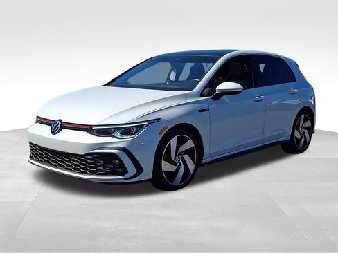 Used 2022 Volkswagen GTI SE FWD image 3