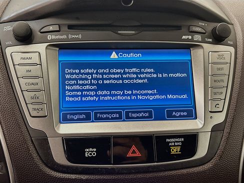 Used 2012 Hyundai Tucson Limited w/ Premium Pkg AWD/4WD image 22