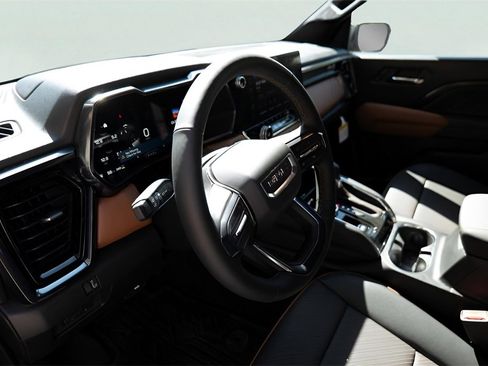 New 2026 GMC Canyon AT4 w/ Technology Plus Package image 8