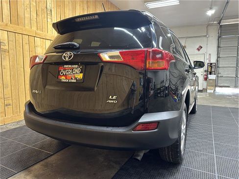 Used 2013 Toyota RAV4 LE image 8