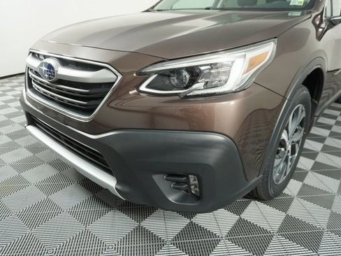 Used 2022 Subaru Outback Limited image 11