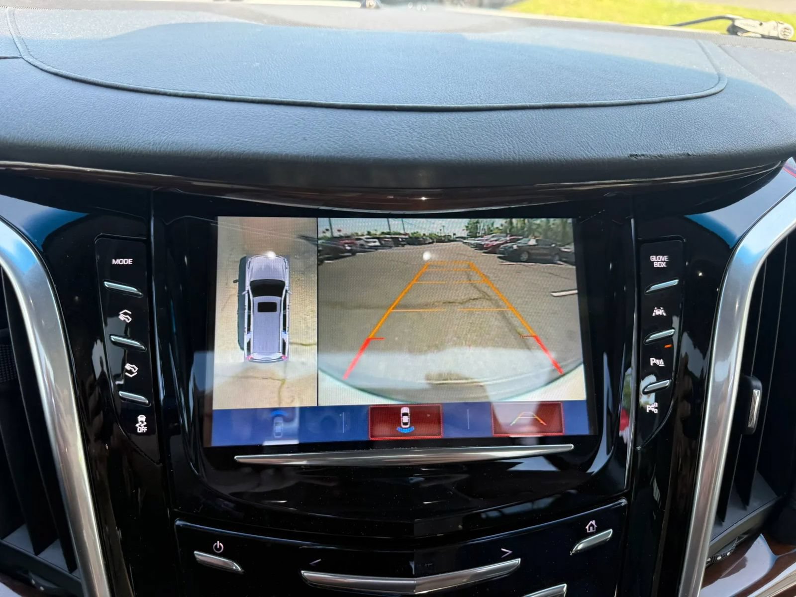 Used 2020 Cadillac Escalade ESV Luxury RWD image 27