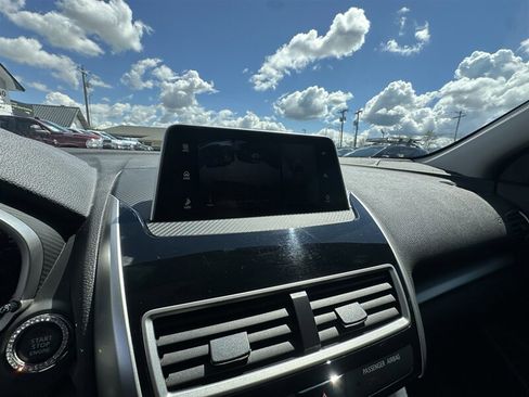 Used 2019 Mitsubishi Eclipse Cross AWD image 6