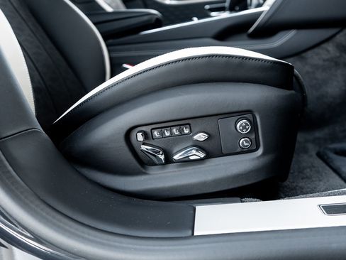 Used 2025 Bentley Flying Spur Speed image 39