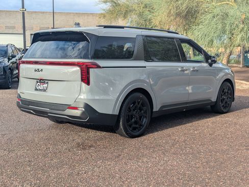 New 2026 Kia Carnival SX Prestige image 3