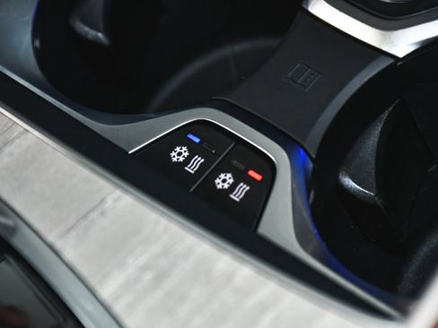 Used 2025 BMW X5 M Competition w/ Executive Package AWD/4WD image 73