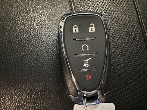 Used 2019 Chevrolet Traverse Premier AWD/4WD image 17