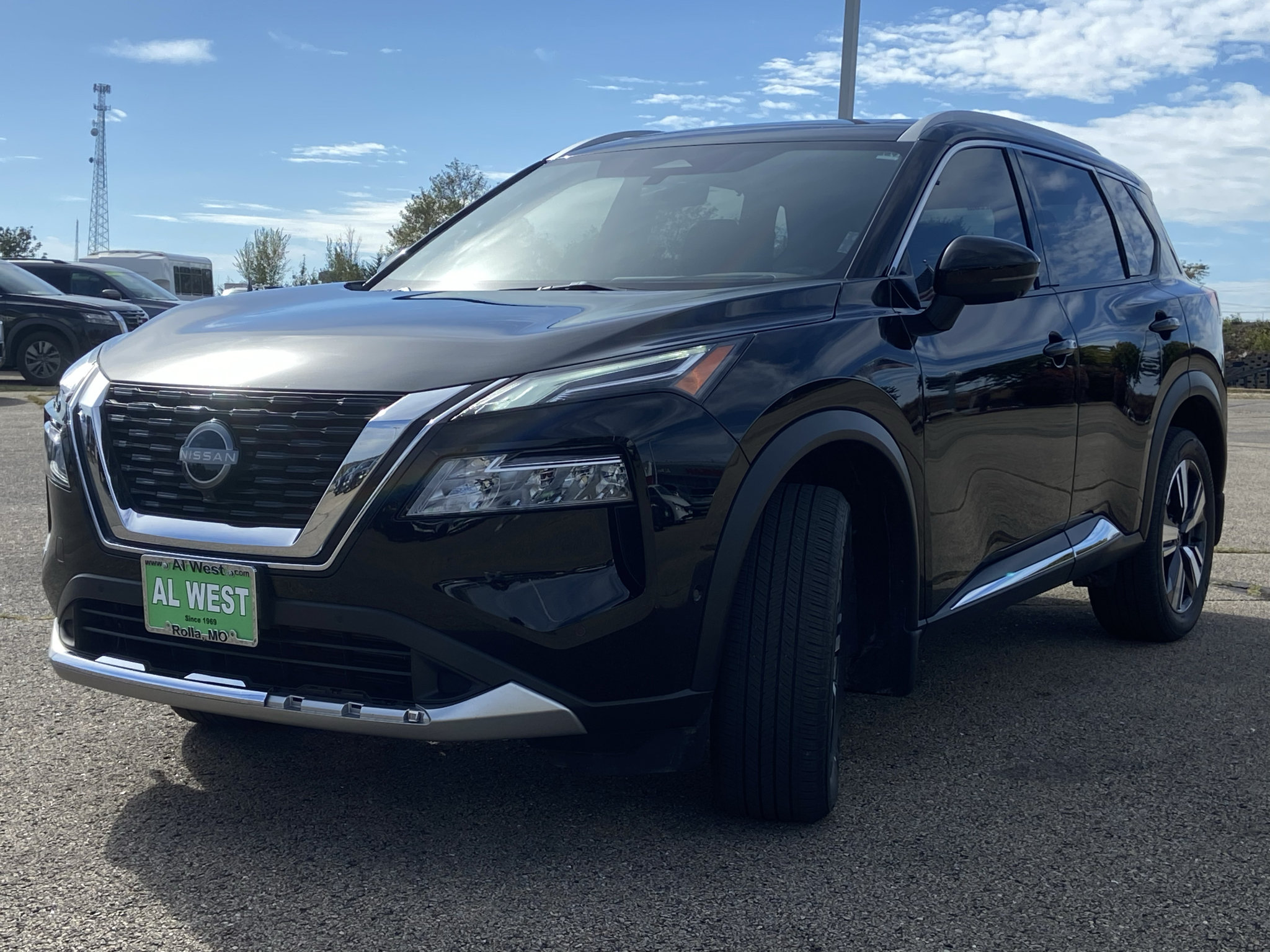Used 2023 Nissan Rogue Platinum w/ Platinum Premium Package AWD/4WD image 7