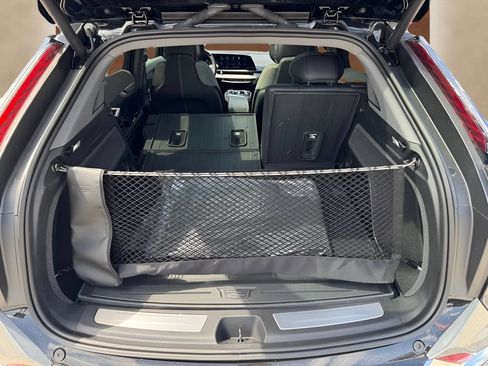New 2026 Cadillac Optiq Luxury 1 w/ LPO, Floor Liner Package AWD/4WD image 9