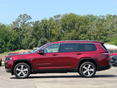 Used 2022 Jeep Grand Cherokee L Limited w/ Luxury Tech Group II AWD/4WD image 5