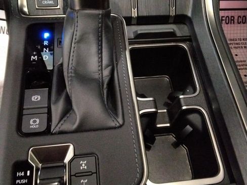 Used 2024 Lexus GX 550 image 18